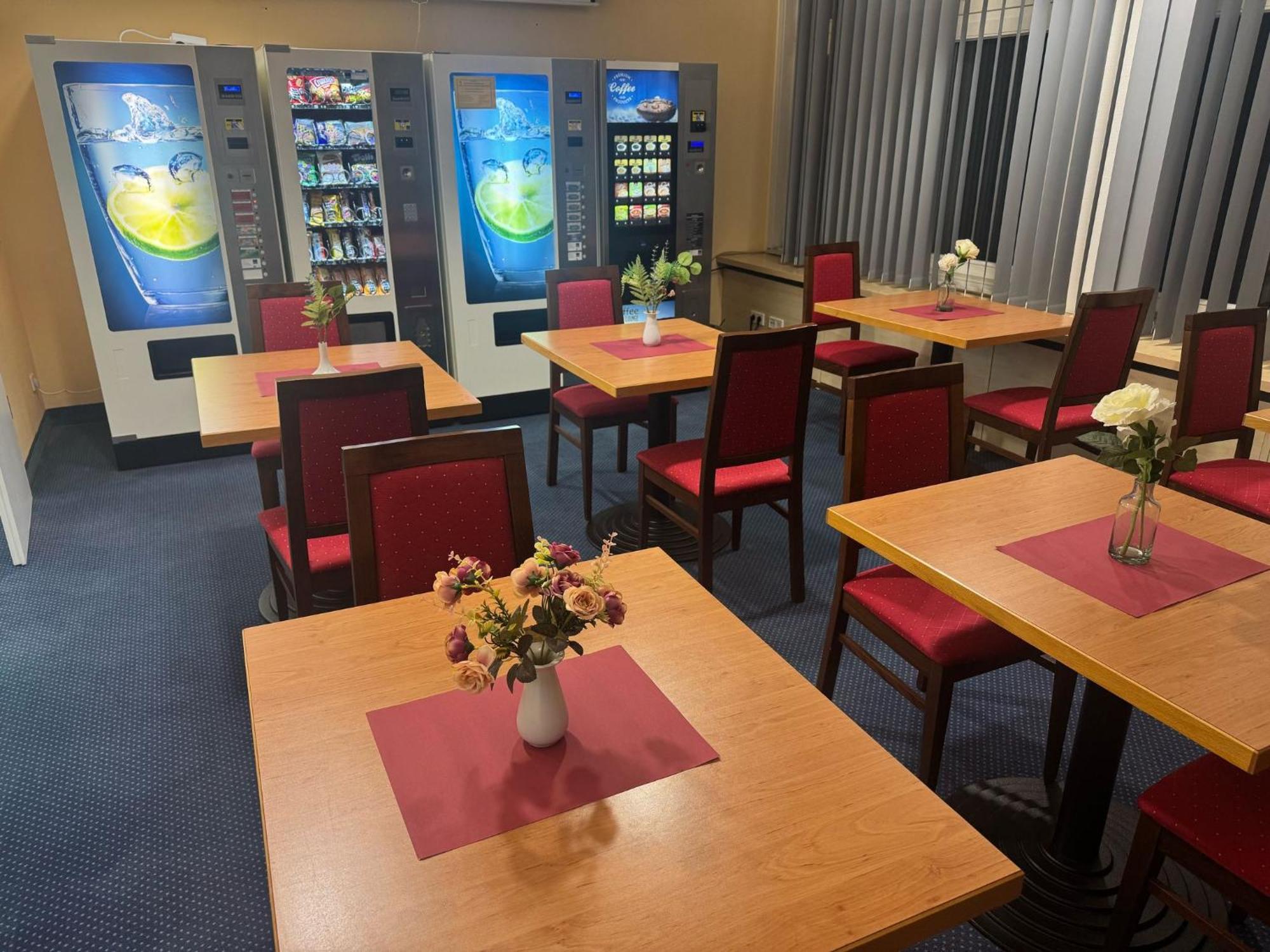 凯瑟霍夫酒店 Fürstenwalde 外观 照片